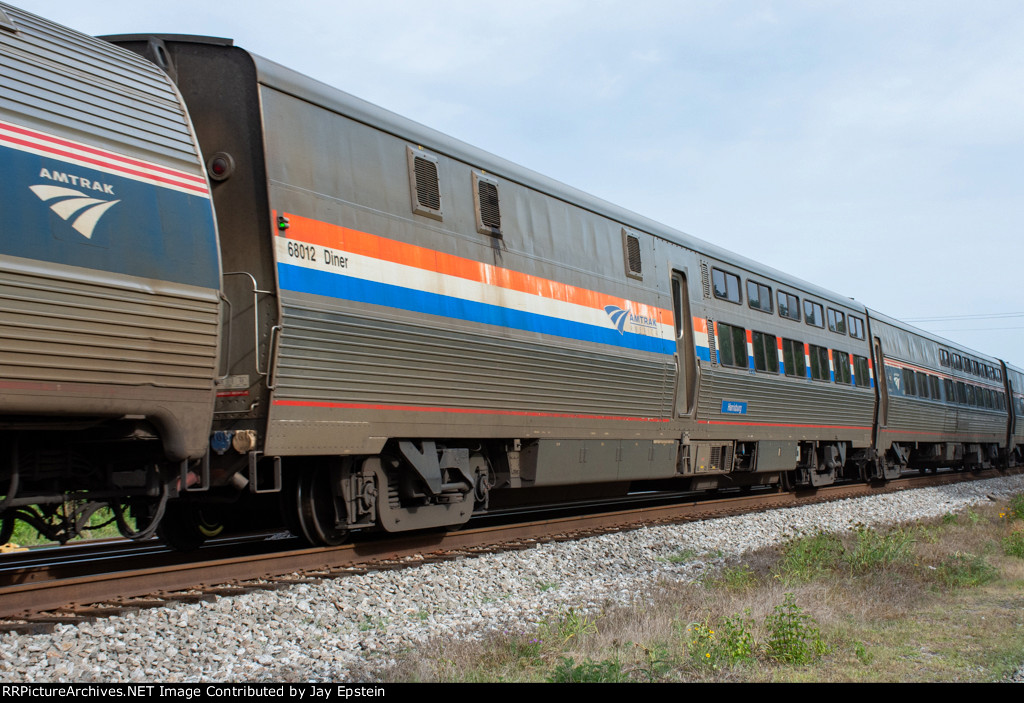 "Harrisburg" is the diner on today's southbound Silver Meteor 